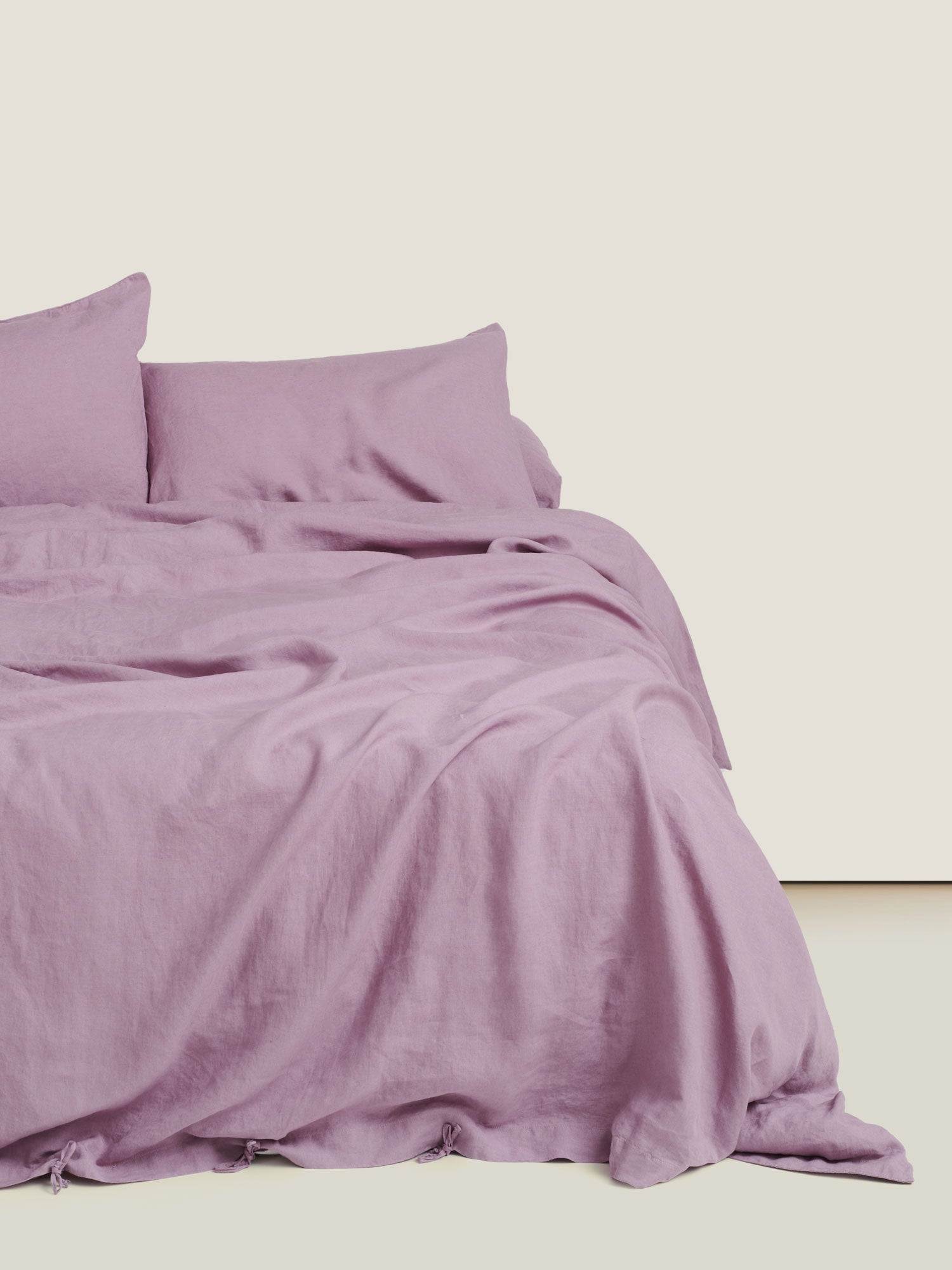 Duvet Cover in Violet