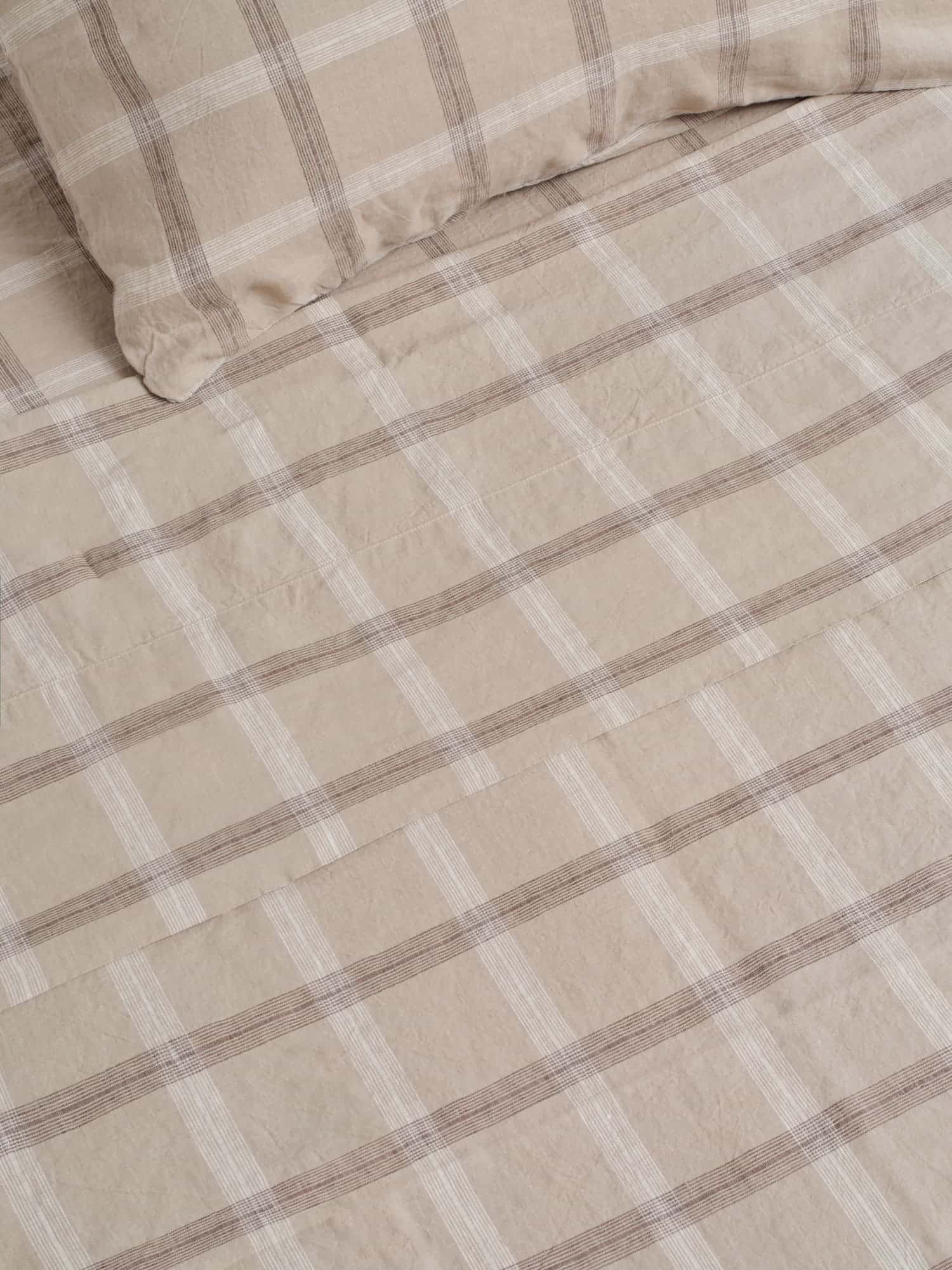 flat sheet in natural plaid