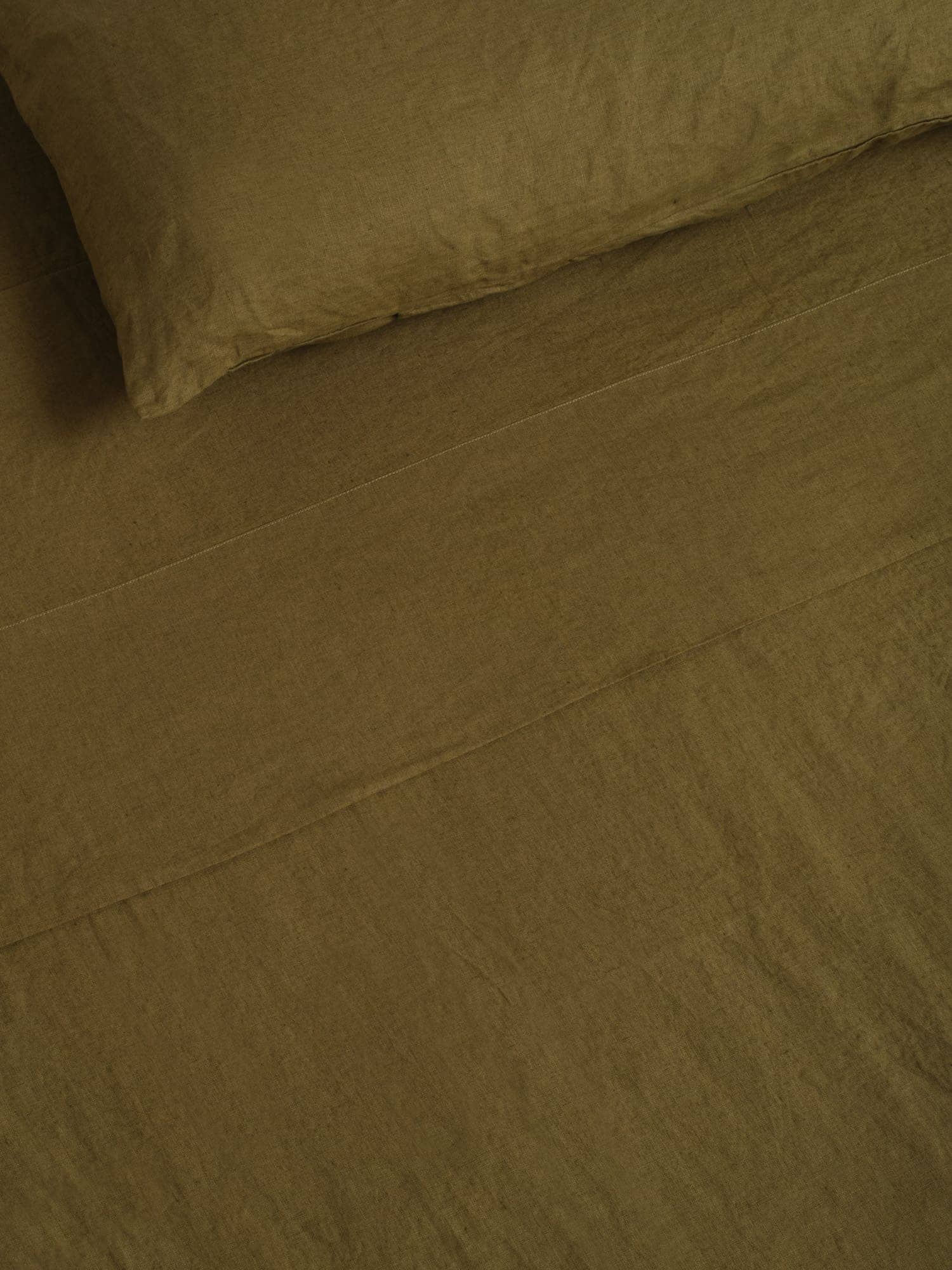 duvet set in olive