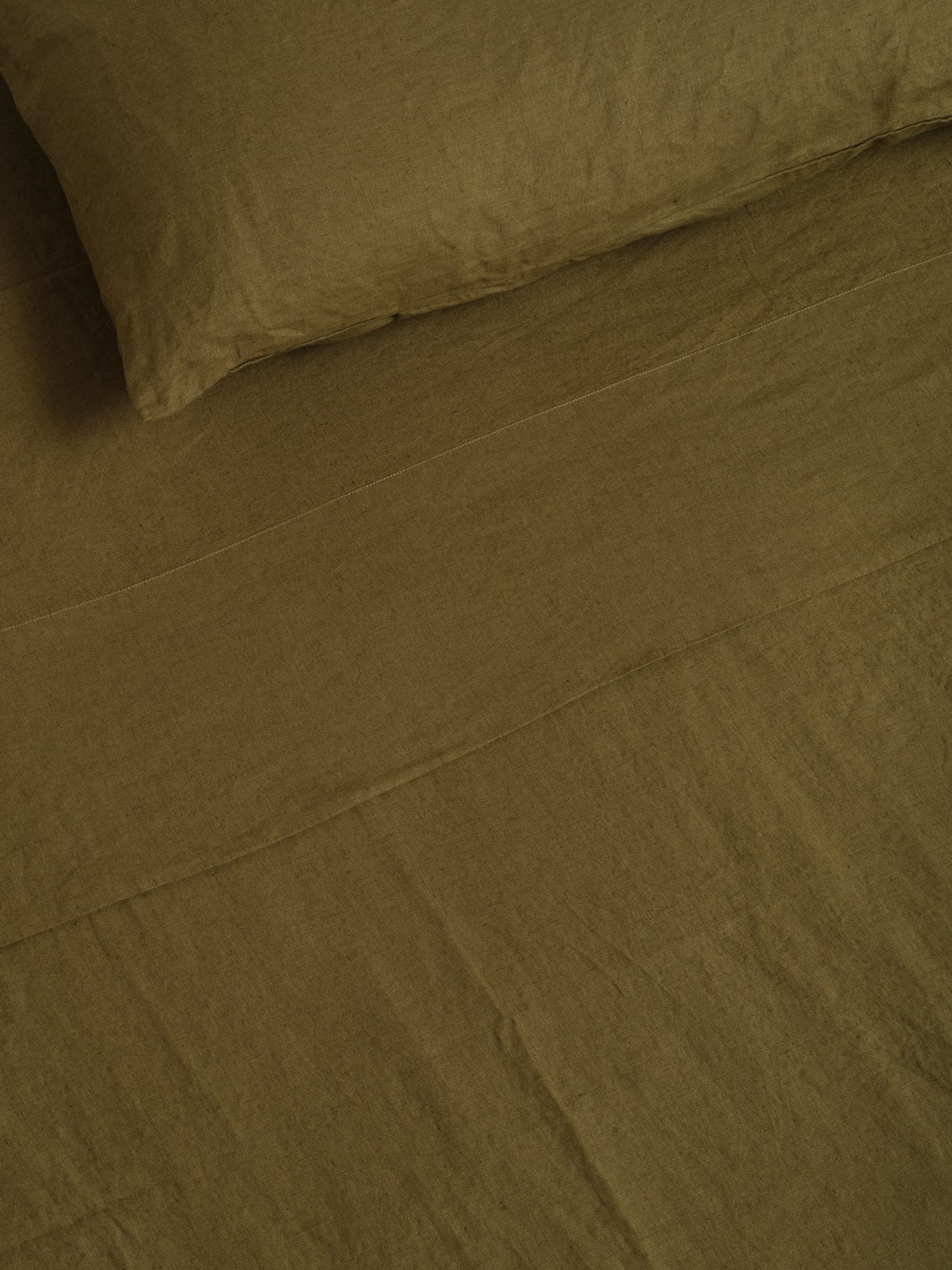 fitted sheet in olive