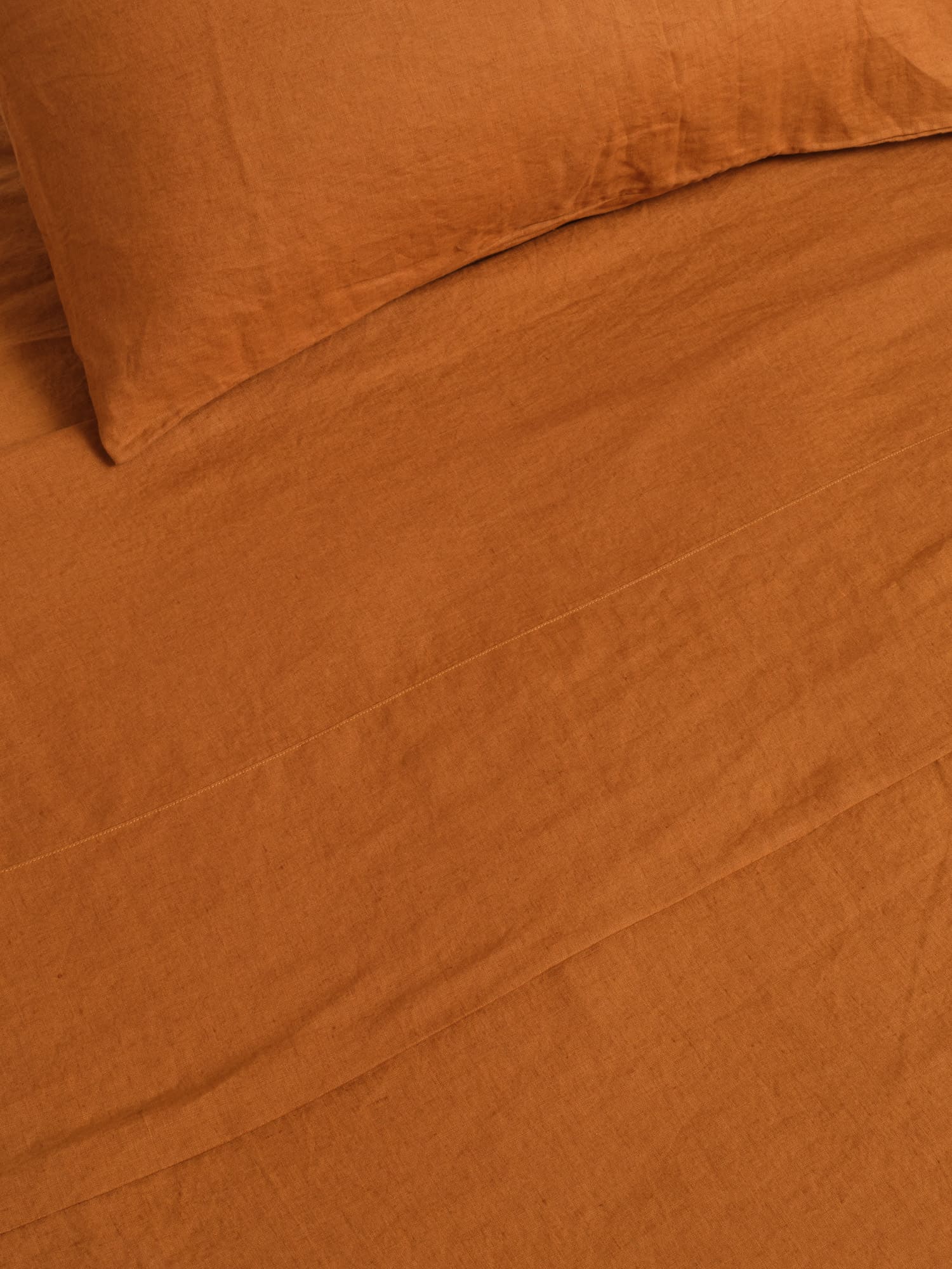 tobacco linen sheets Inside @jesinta_franklin beautiful home, a room styled with + Wide Natural Stripes. Simple, calm and completely timeless. Featuring: Duvet Set in Tobacco Linen Flat Sheet in Wide Natural The softest linen youll ever touch ours is crafted in Portugal from the finest European flax and garment washed for a perfectly lived Linen Flat Sheet - Tobacco