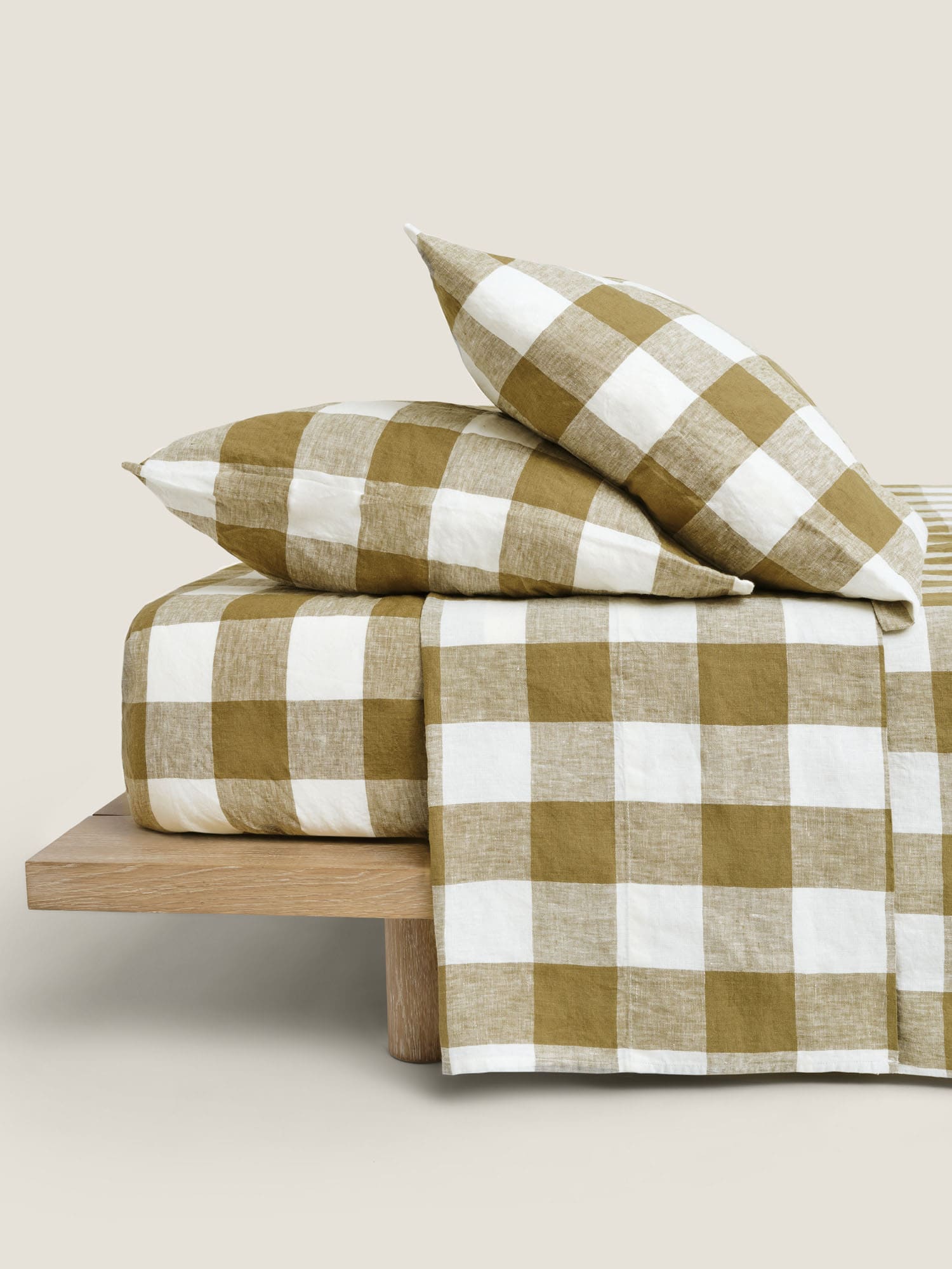 fitted sheet in olive check