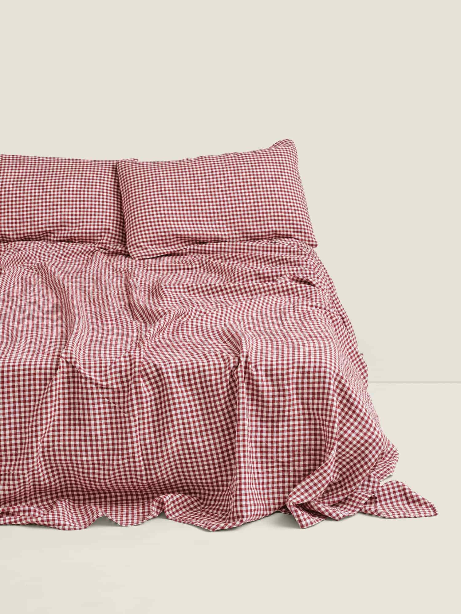 sheet set in Pinot Gingham