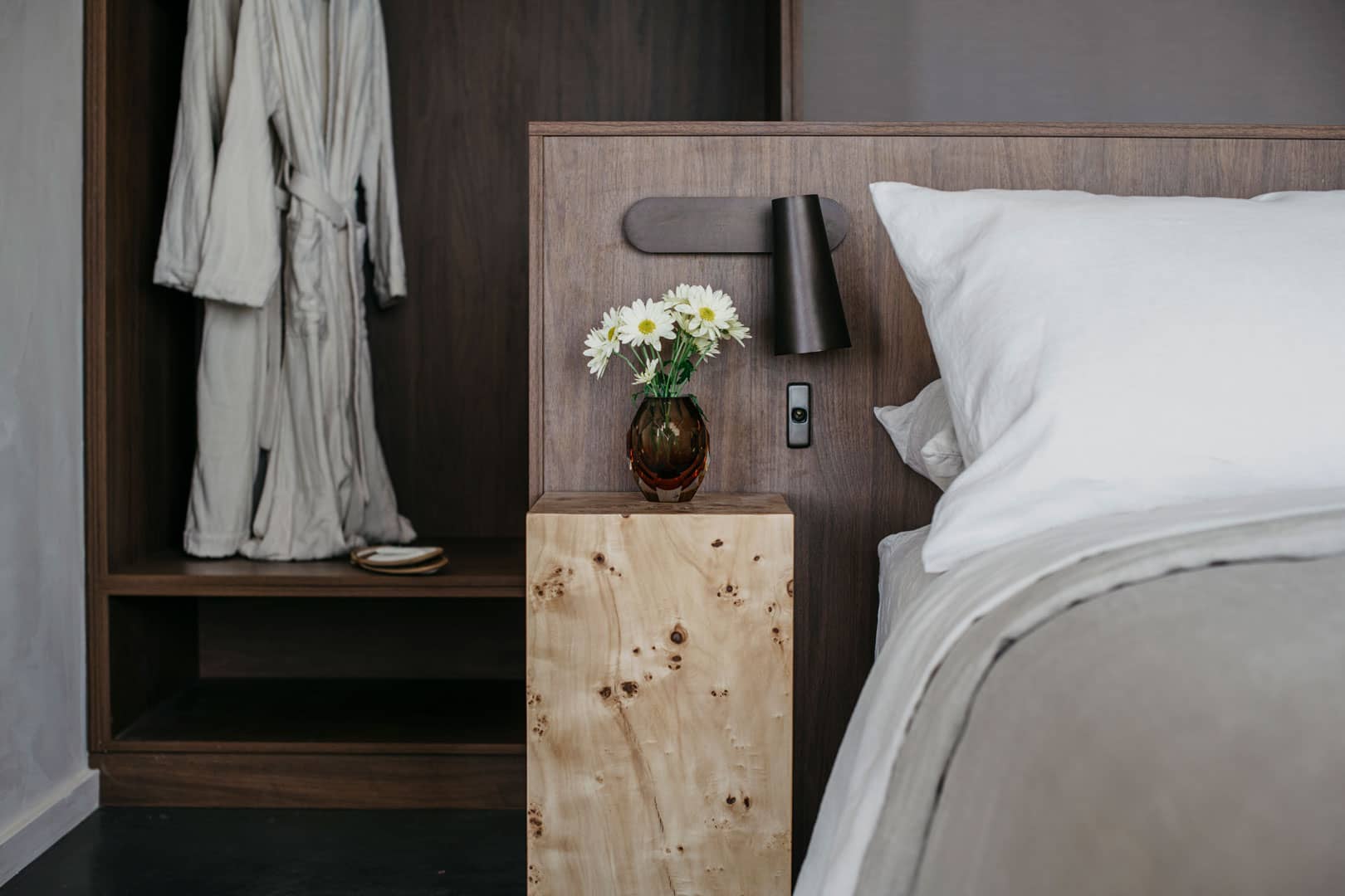 Escape to Box Hill, Esperance