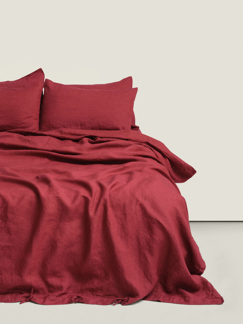 duvet cover in pinot