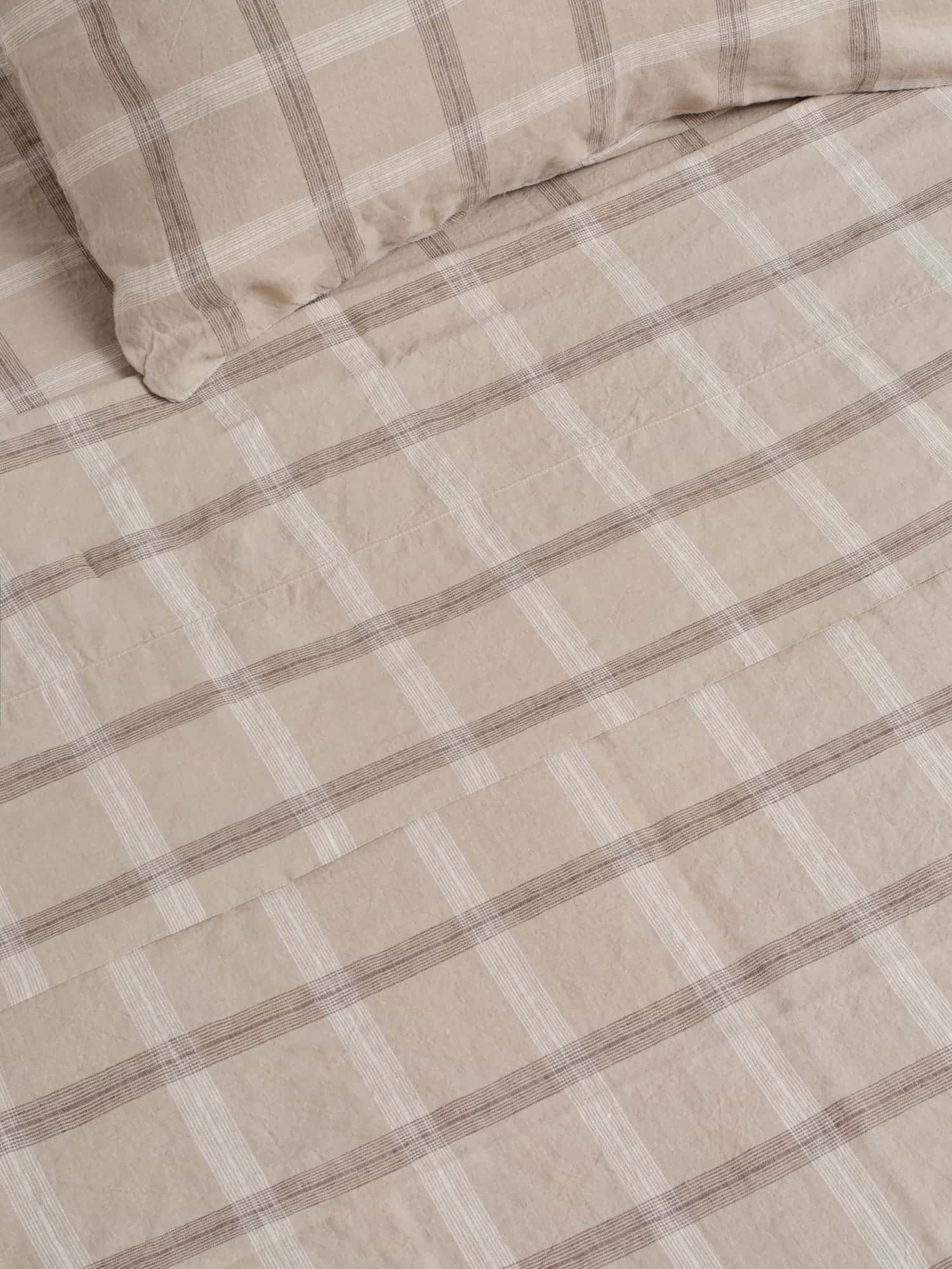 pillowcase in natural plaid