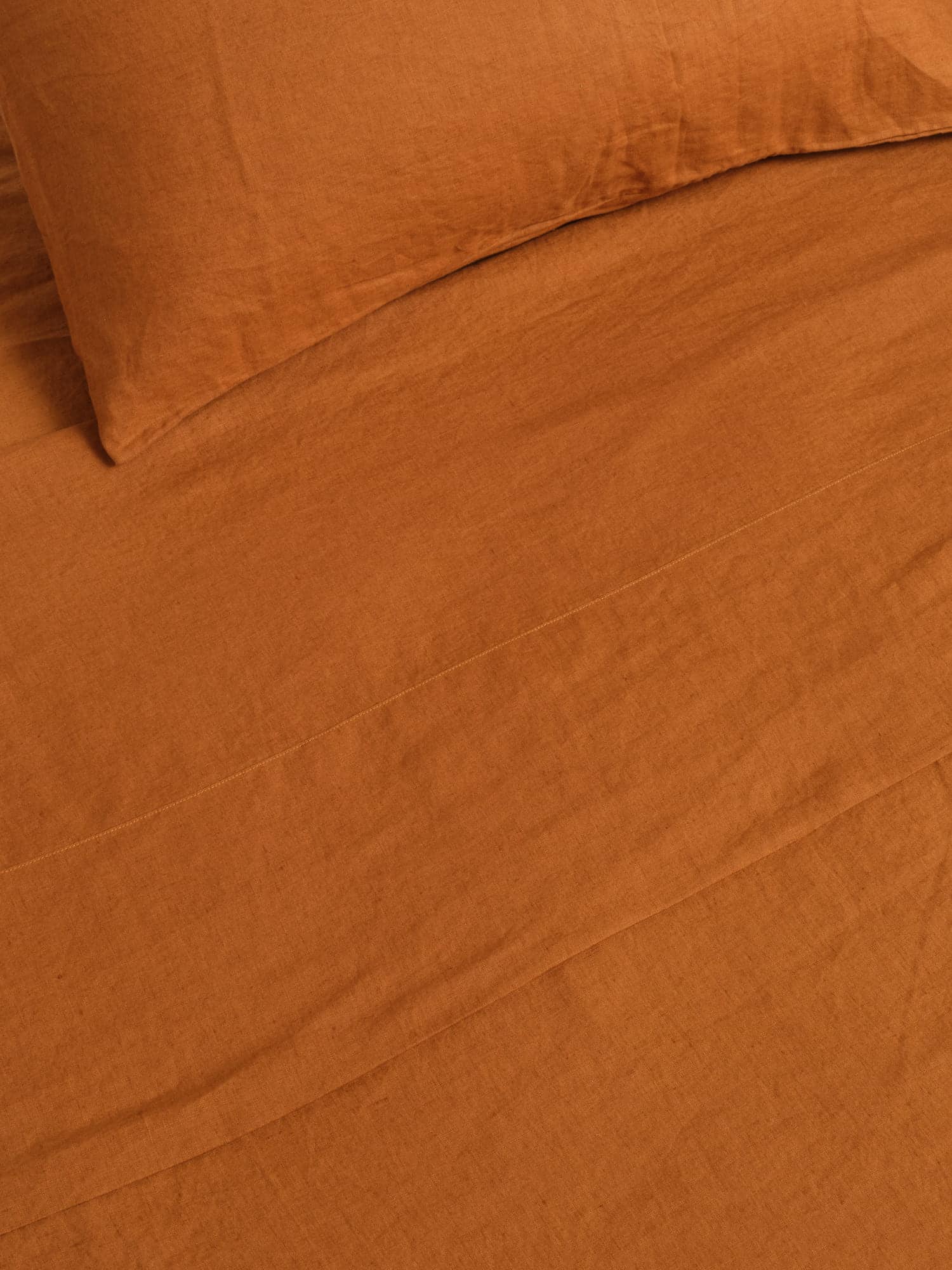 fitted sheet in tobacco