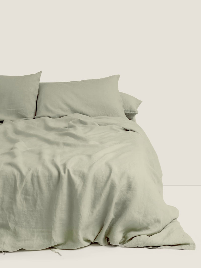 duvet set in sage