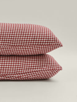 pillowcase in pinot gingham