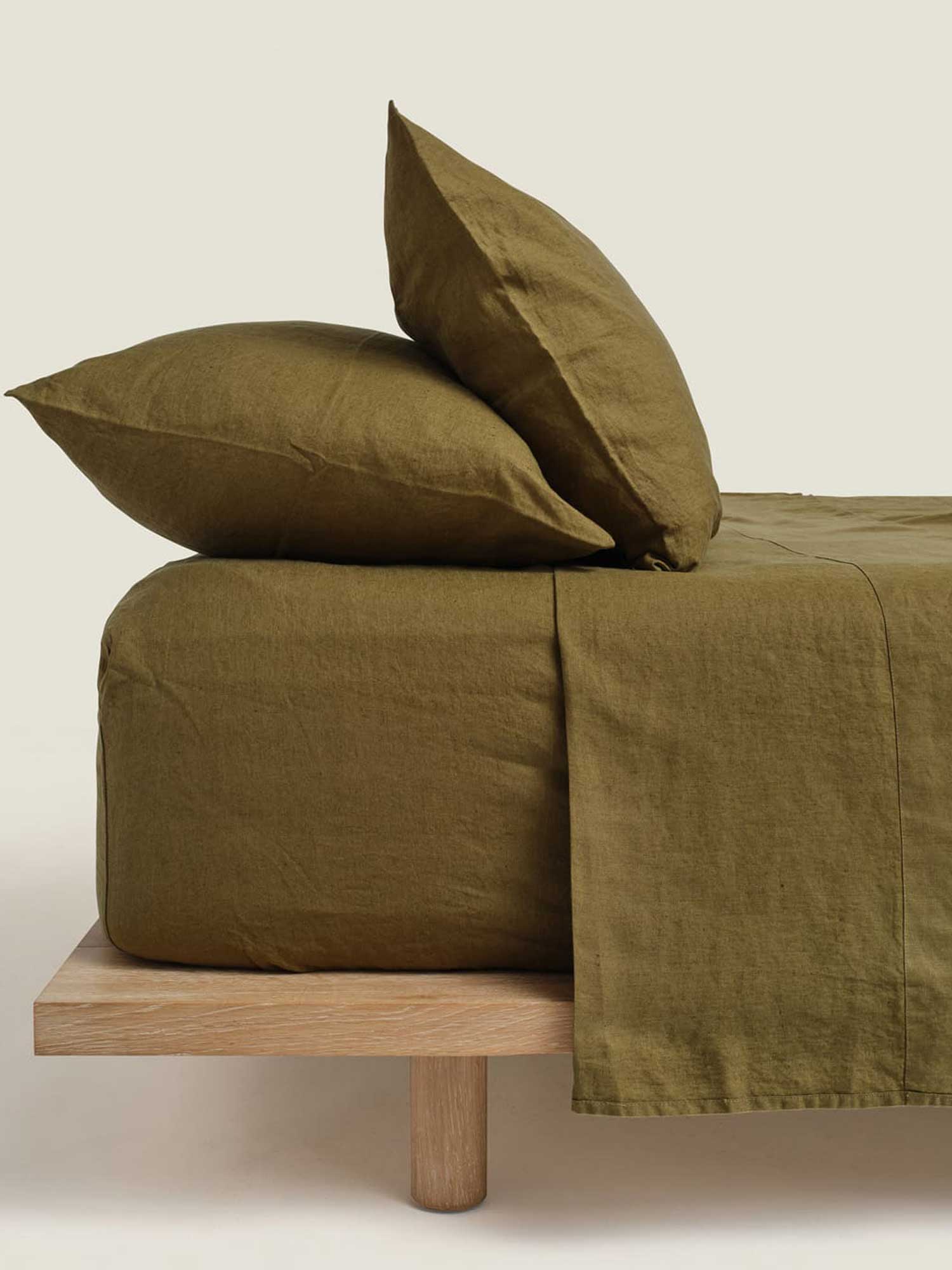 fitted sheet in olive