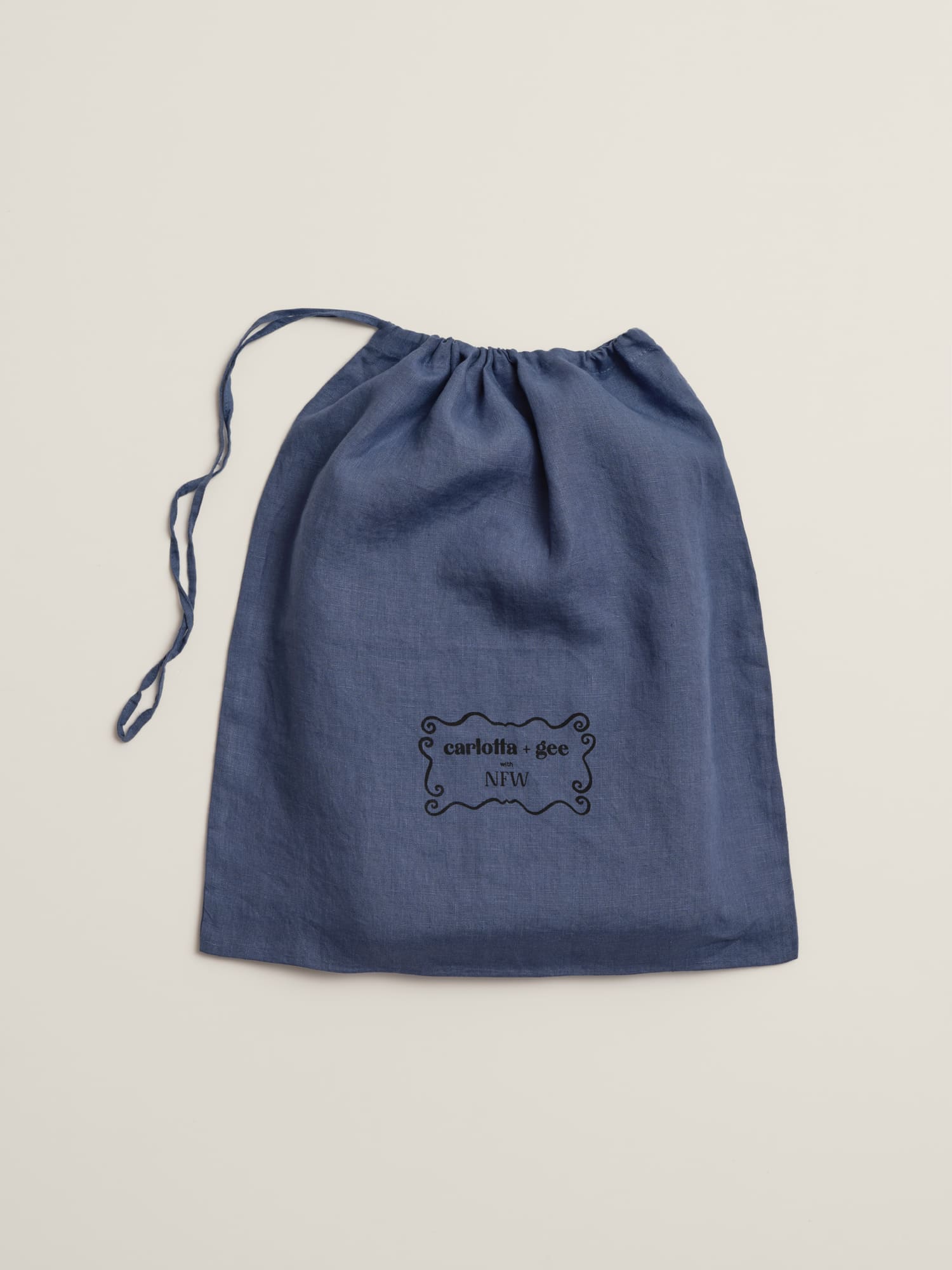 linen bag in blue