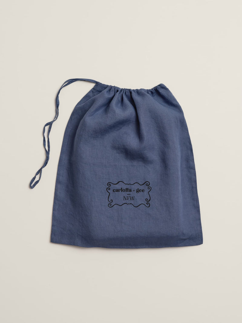 linen bag in marine blue