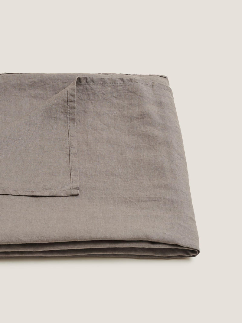 Tablecloth Storm