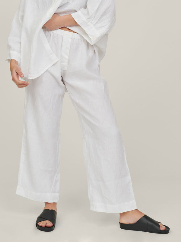 linen pants in white