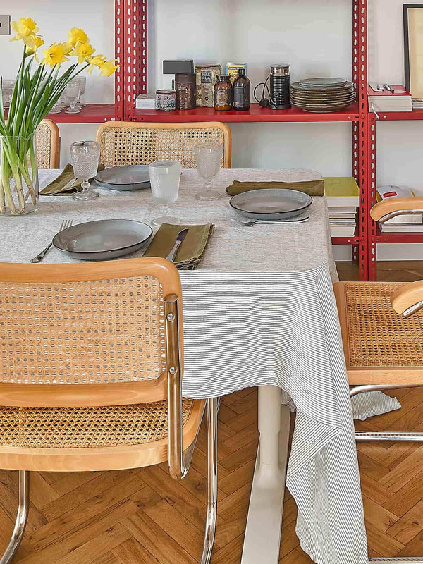 Tablecloth in Pencil Stripes